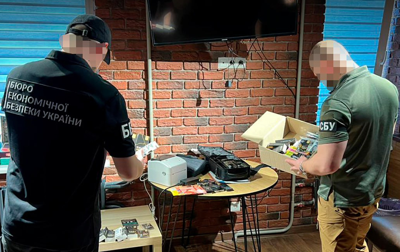 Завозили сигарети з наркотиками. У Волинській області БЕБ виявило торгівців контрабандою